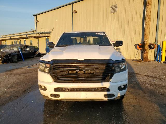  RAM 1500 2021 Белы