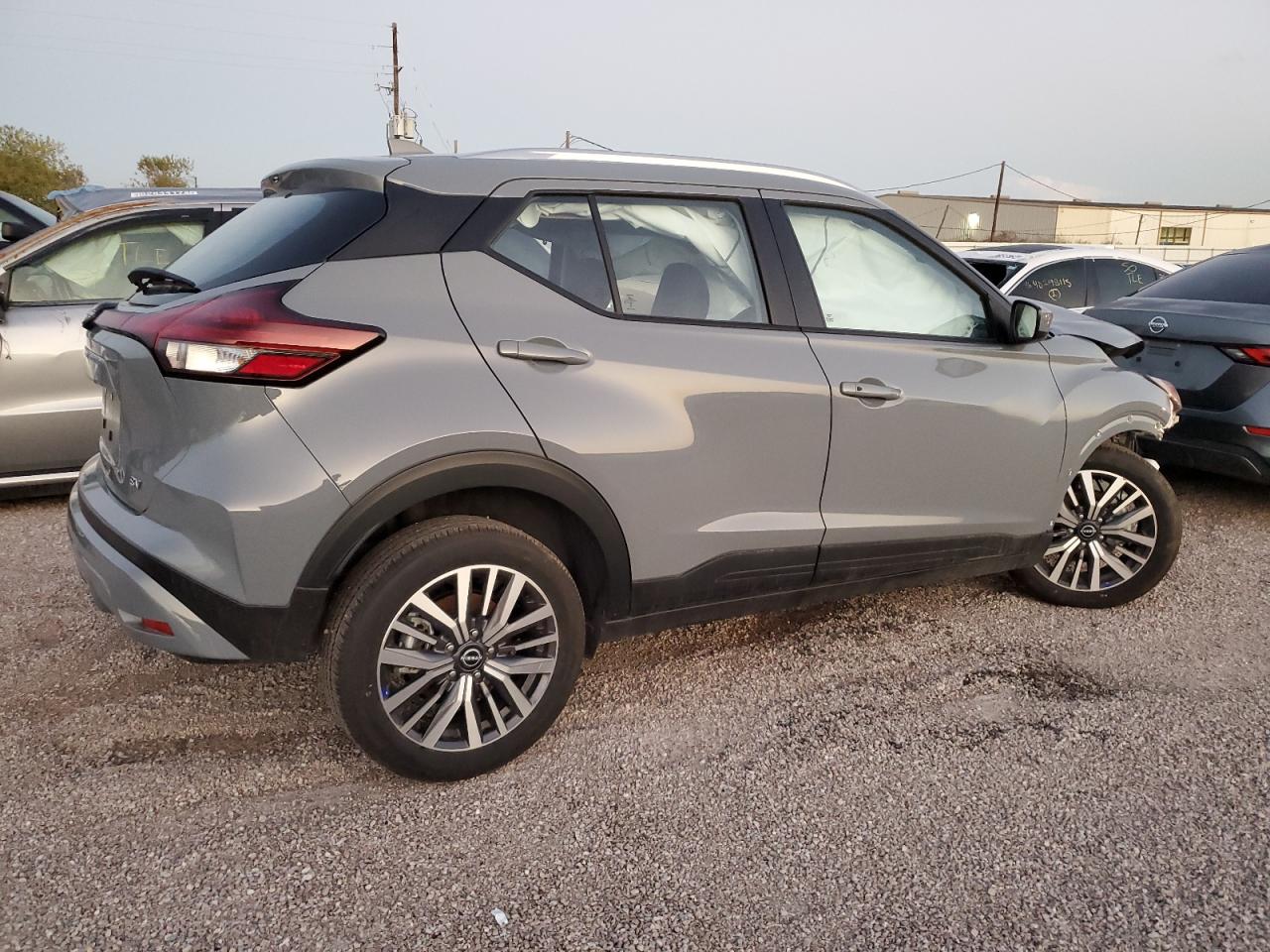 VIN 3N1CP5CV3RL557291 2024 NISSAN KICKS no.3