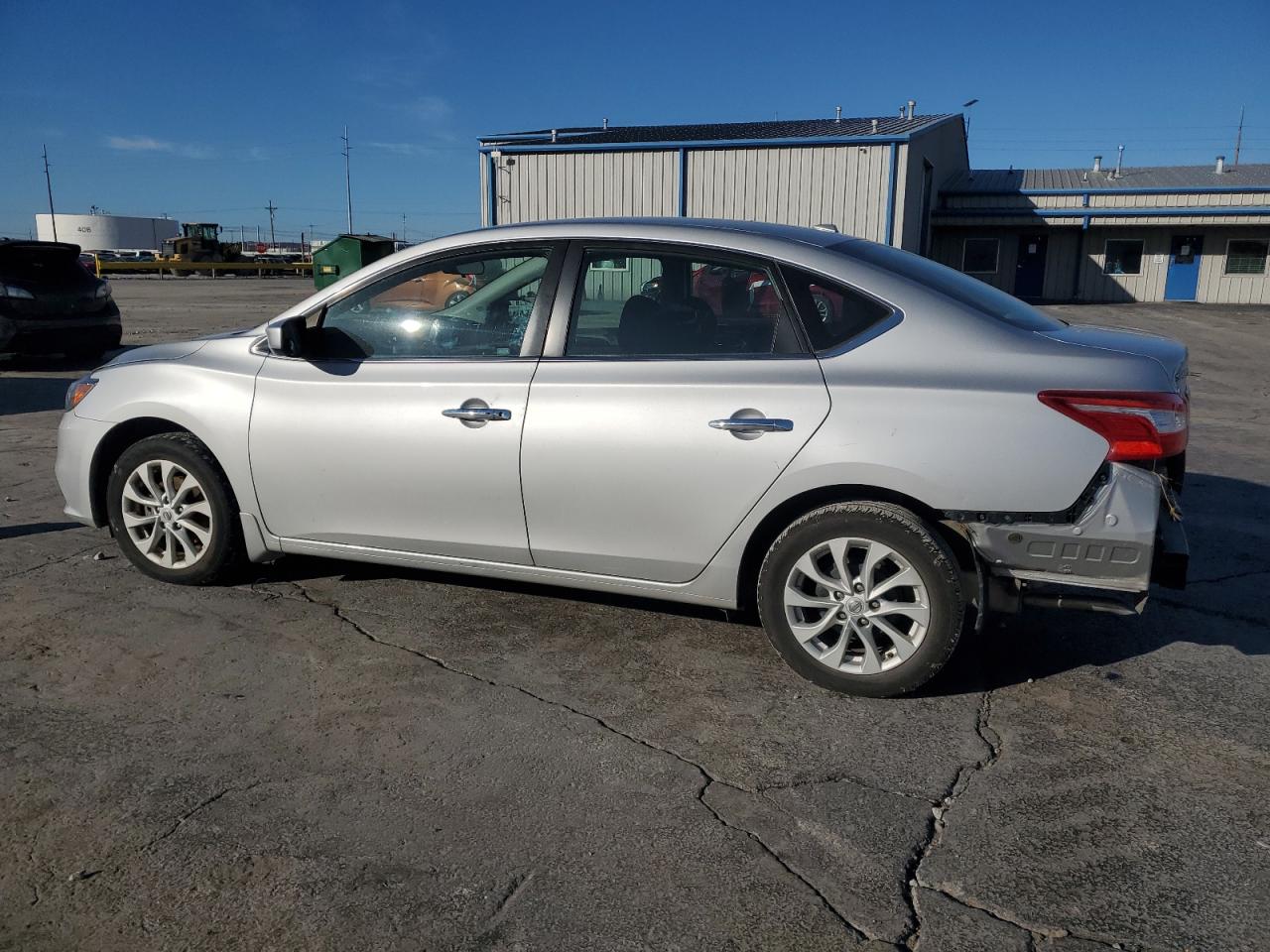 VIN 3N1AB7AP2JY239188 2018 NISSAN SENTRA no.2