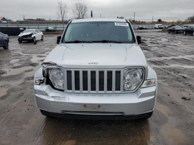  JEEP LIBERTY 2012 Серебристый