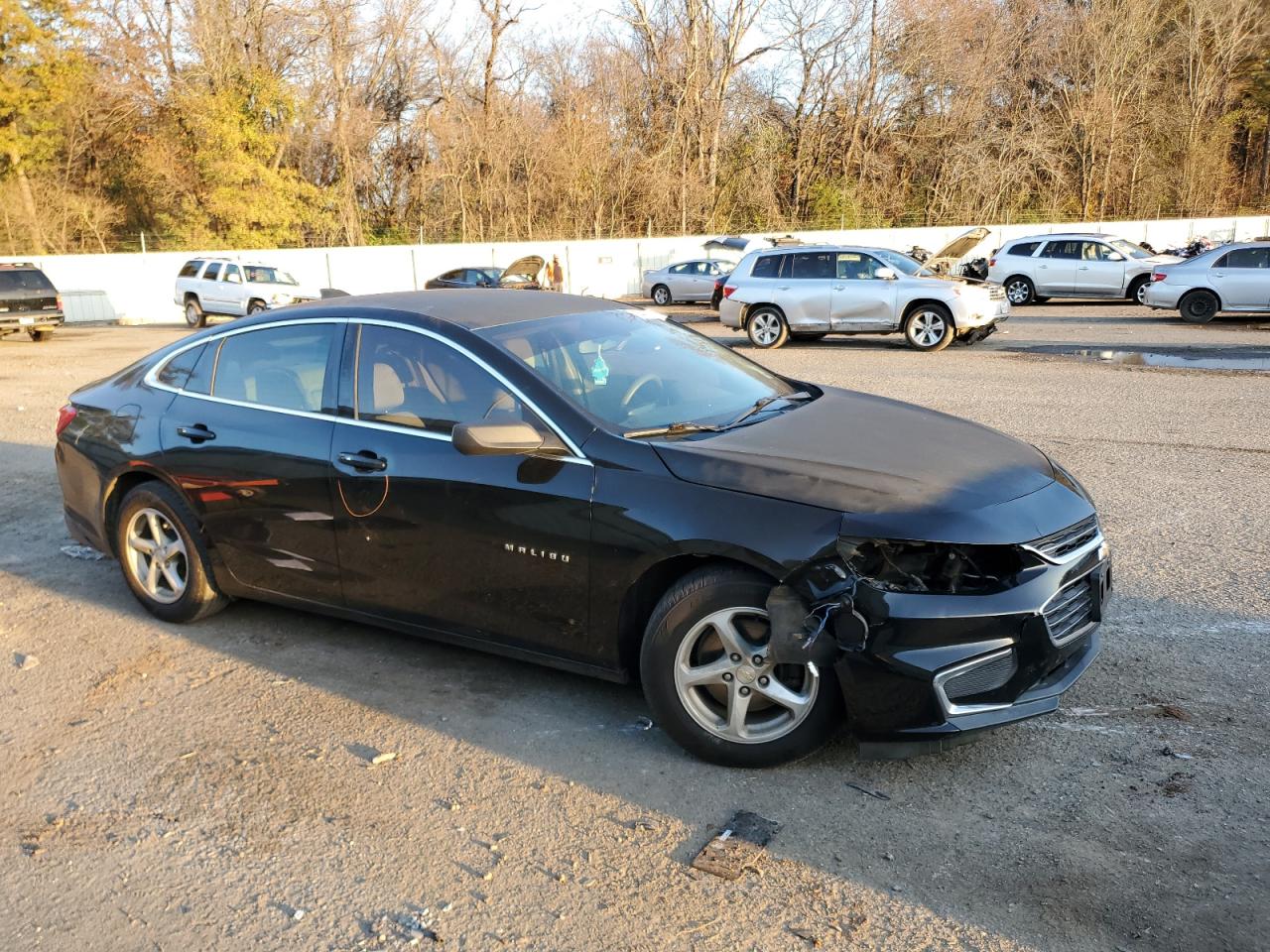 VIN 1G1ZB5ST3HF104991 2017 CHEVROLET MALIBU no.4