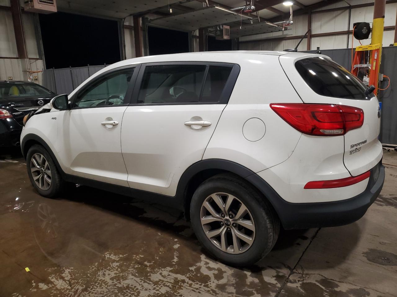 KNDPBCAC6G7812231 2016 KIA SPORTAGE - Image 2