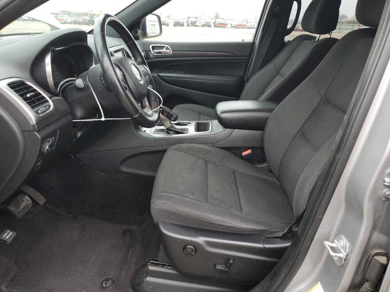 2018 Jeep Grand Cherokee - Image 7