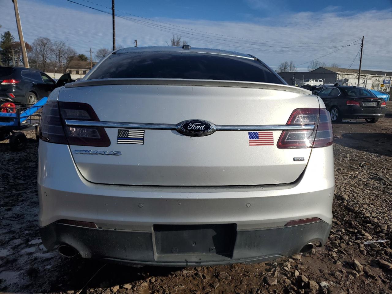 2015 Ford Taurus Sel VIN: 1FAHP2H82FG183945 Lot: 86819074