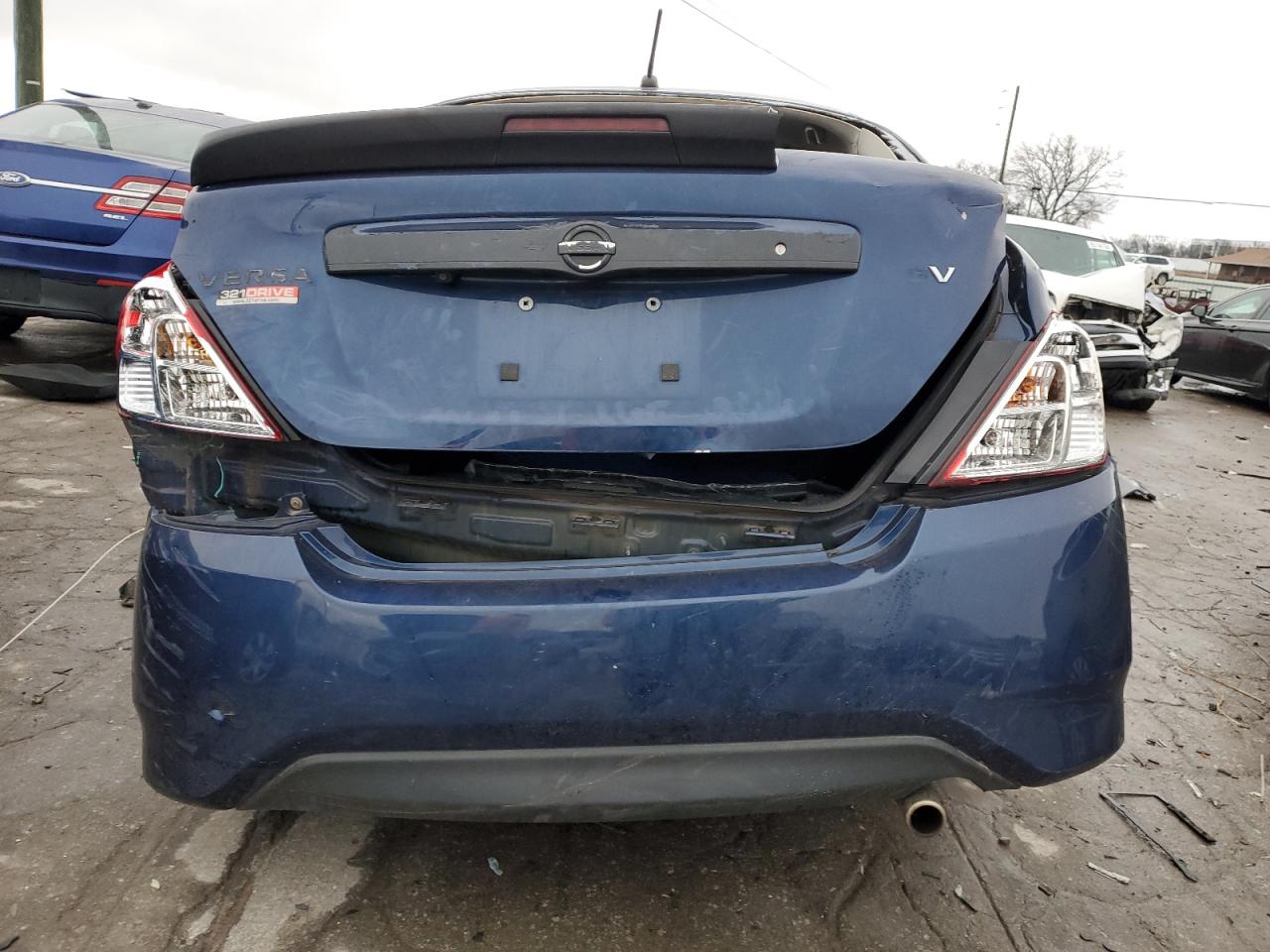 3N1CN7AP2KL821502 NISSAN VERSA 2019