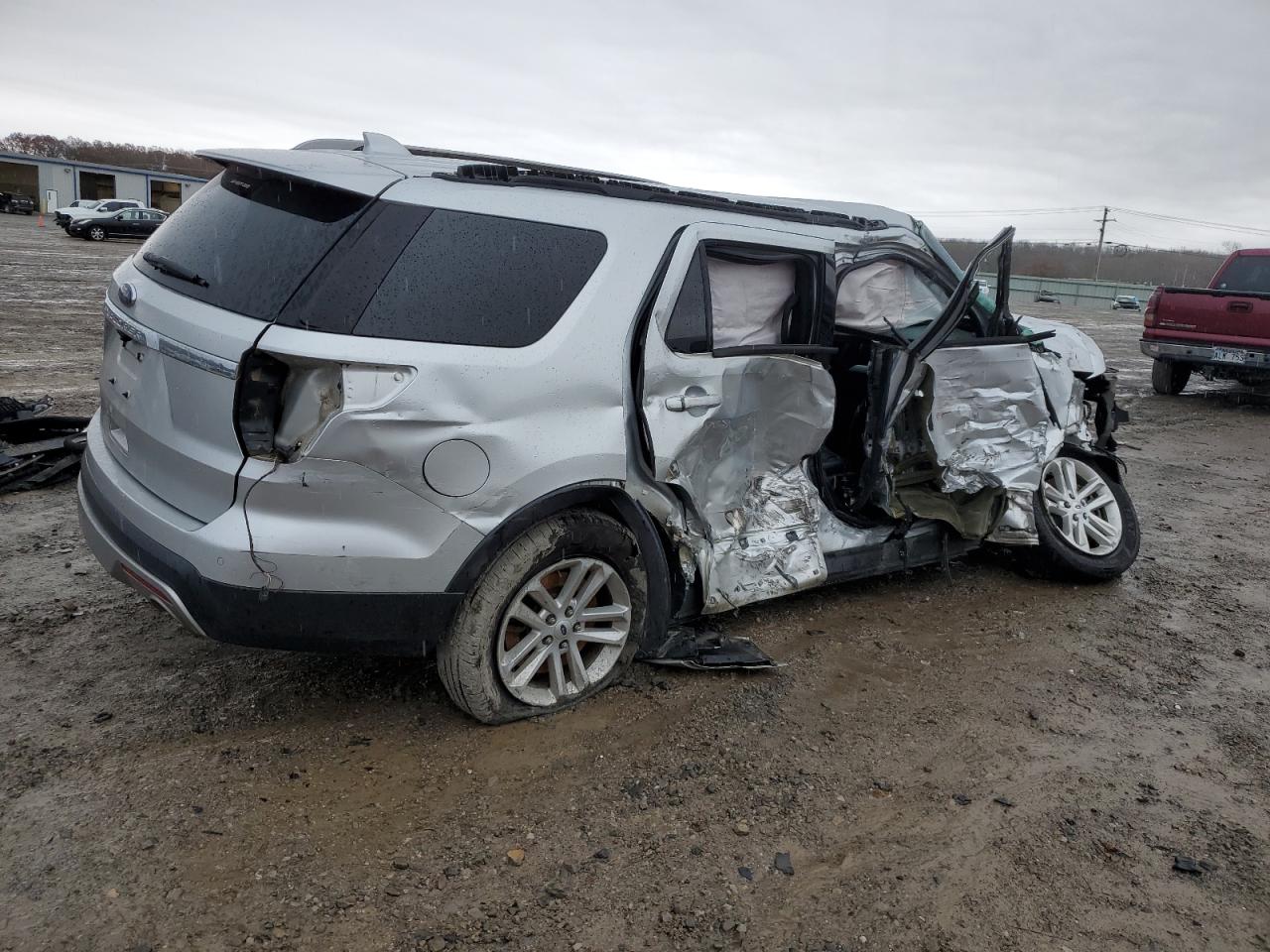 2017 Ford Explorer - Image 3