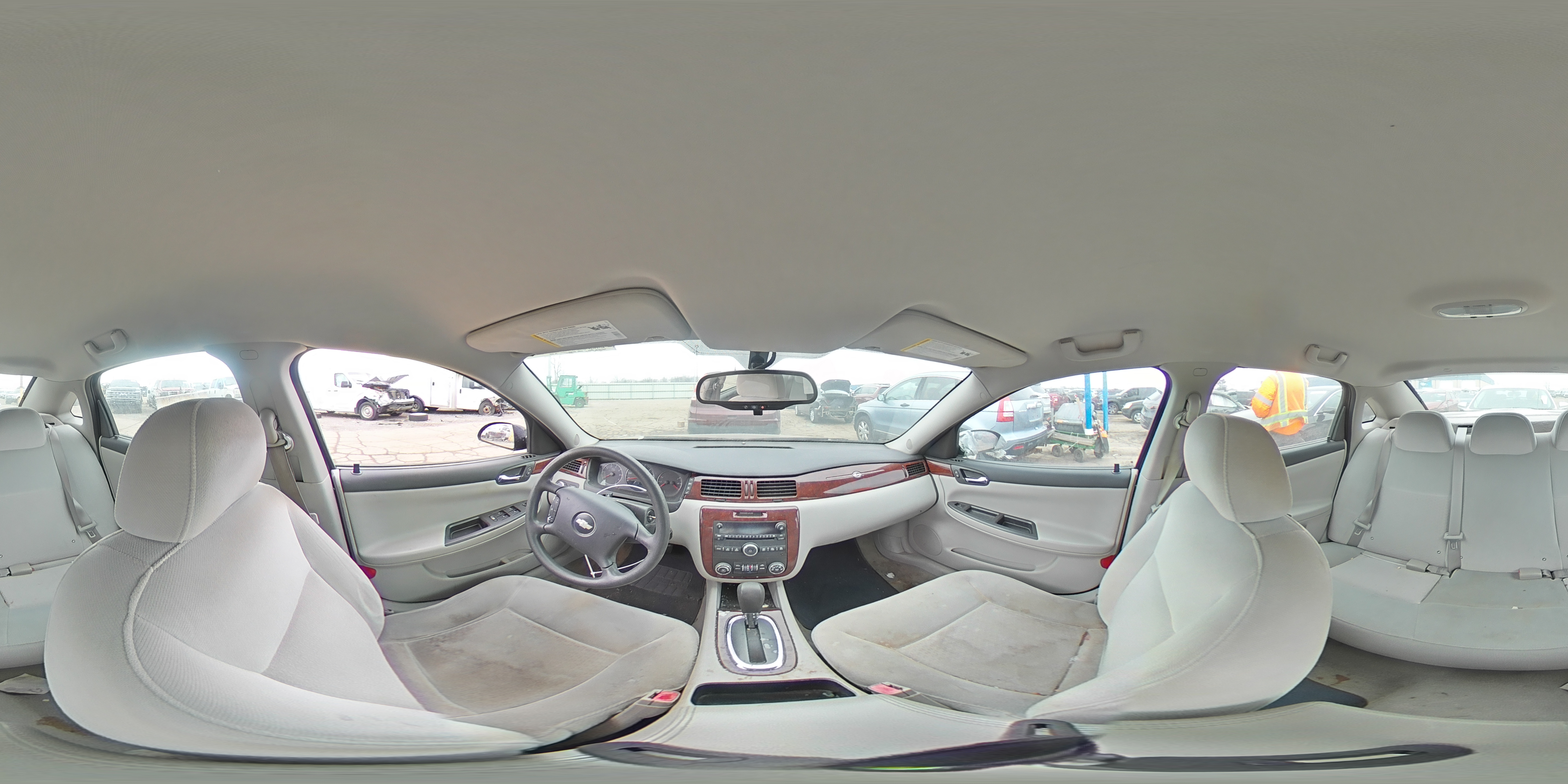 2007 Chevrolet Impala - Image 13