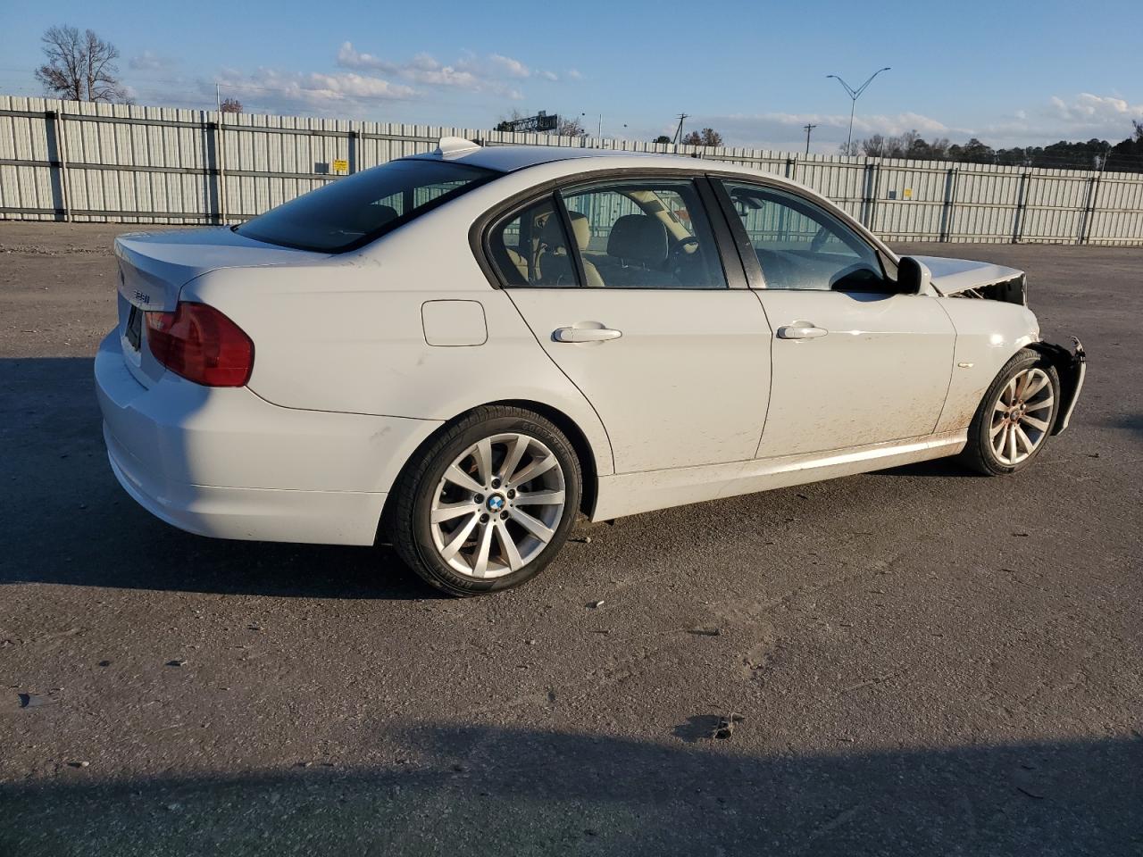 2011 BMW 3er - Image 2
