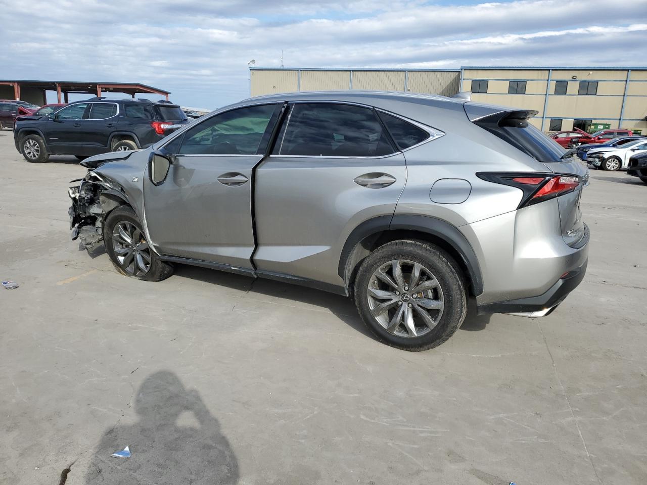 VIN JTJYARBZXG2037696 2016 LEXUS NX no.2