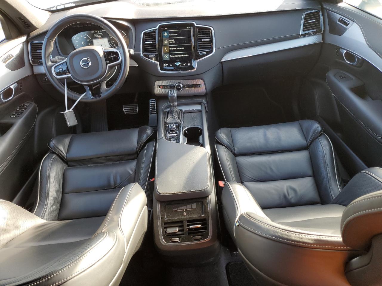 2021 Volvo XC90 - Image 8