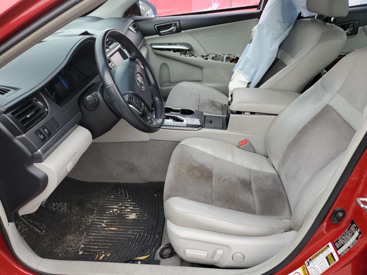 2014 Toyota Camry - Image 7