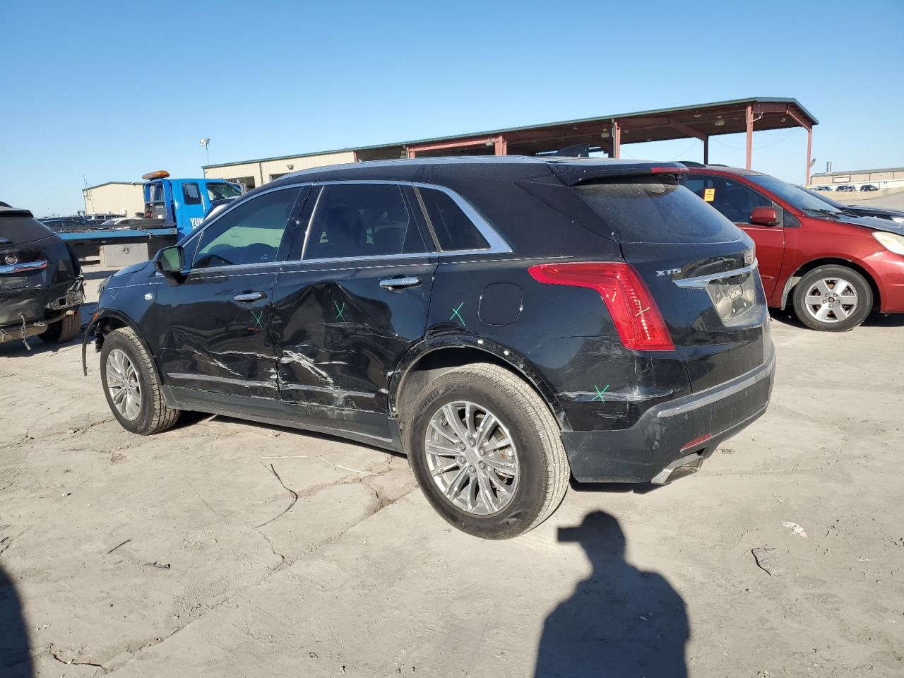 2018 Cadillac XT5 - Image 2