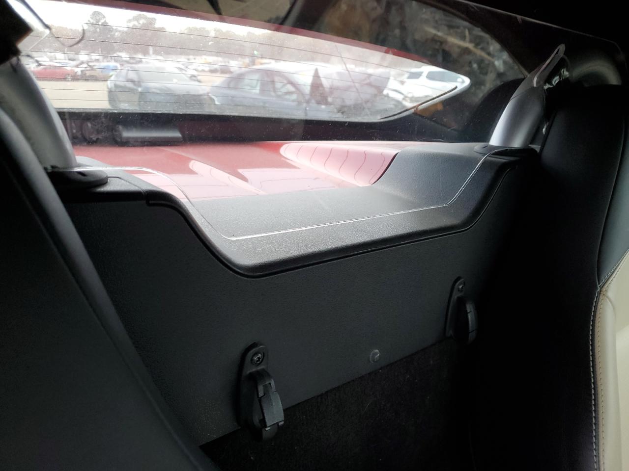 2005 Chrysler Crossfire - Image 10