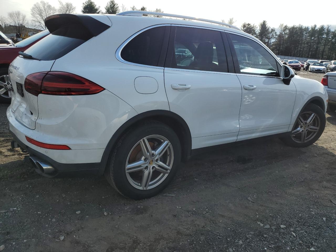 2016 Porsche Cayenne - Image 3