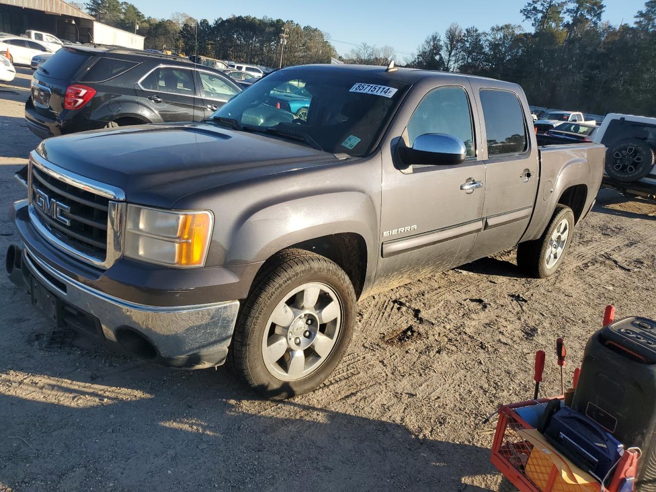2010 GMC Sierra - Image 1