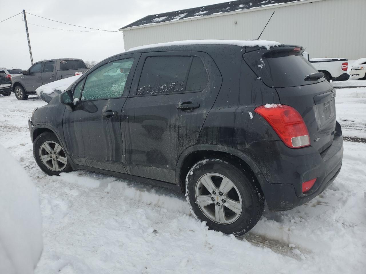 2020 Chevrolet Trax - Image 2