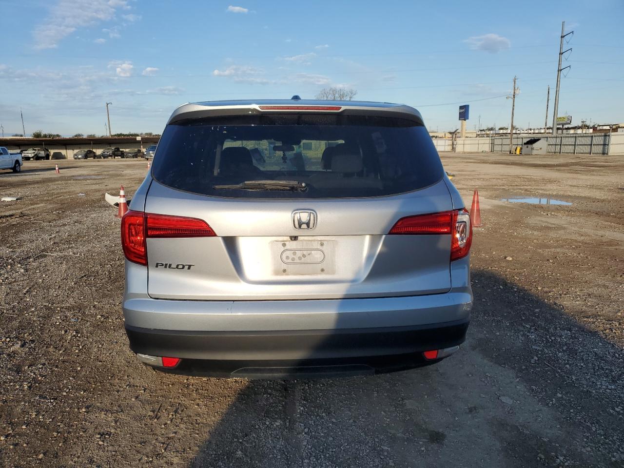 VIN 5FNYF5H49GB012066 2016 HONDA PILOT no.6