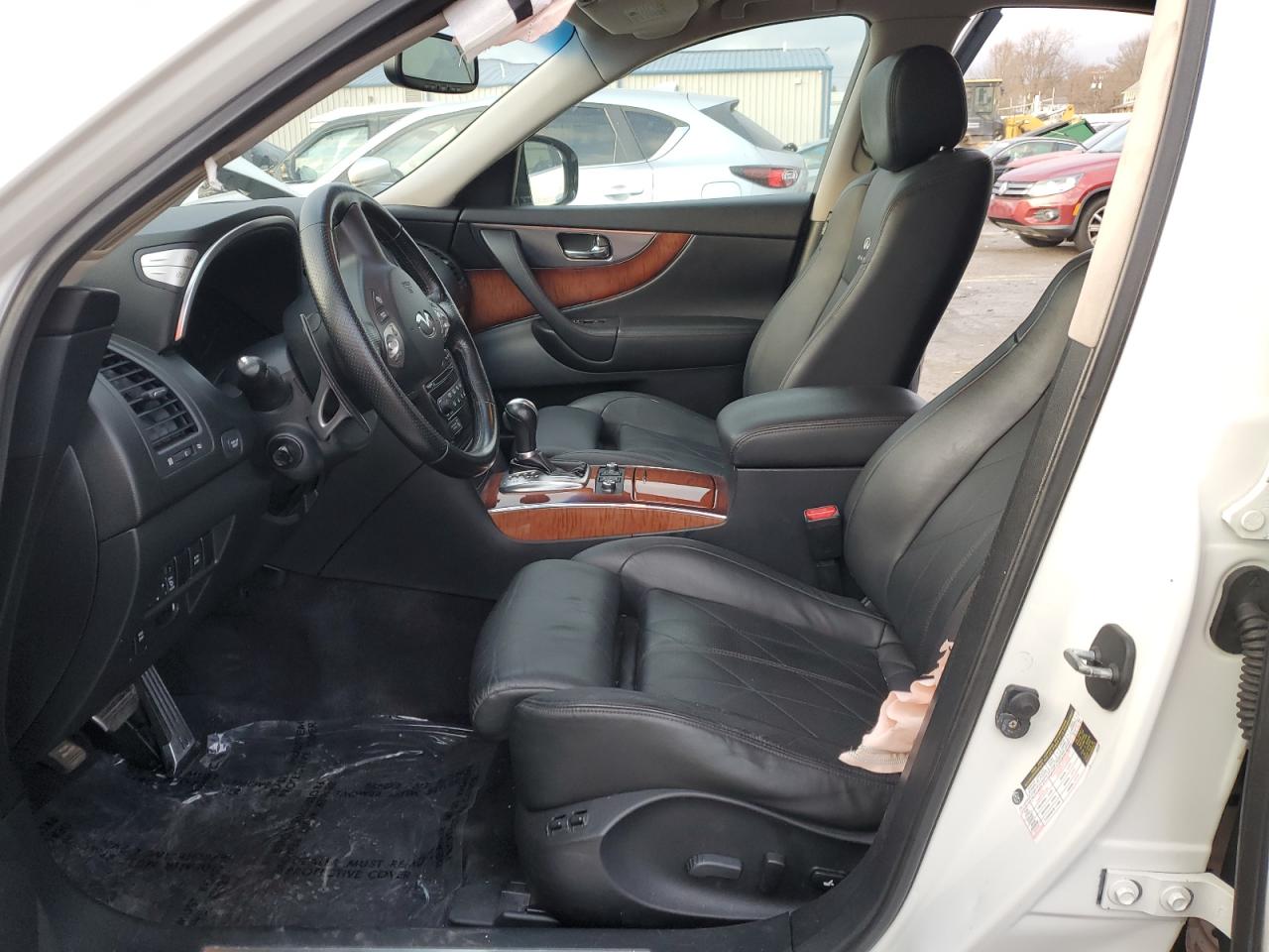 2011 Infiniti FX - Image 7