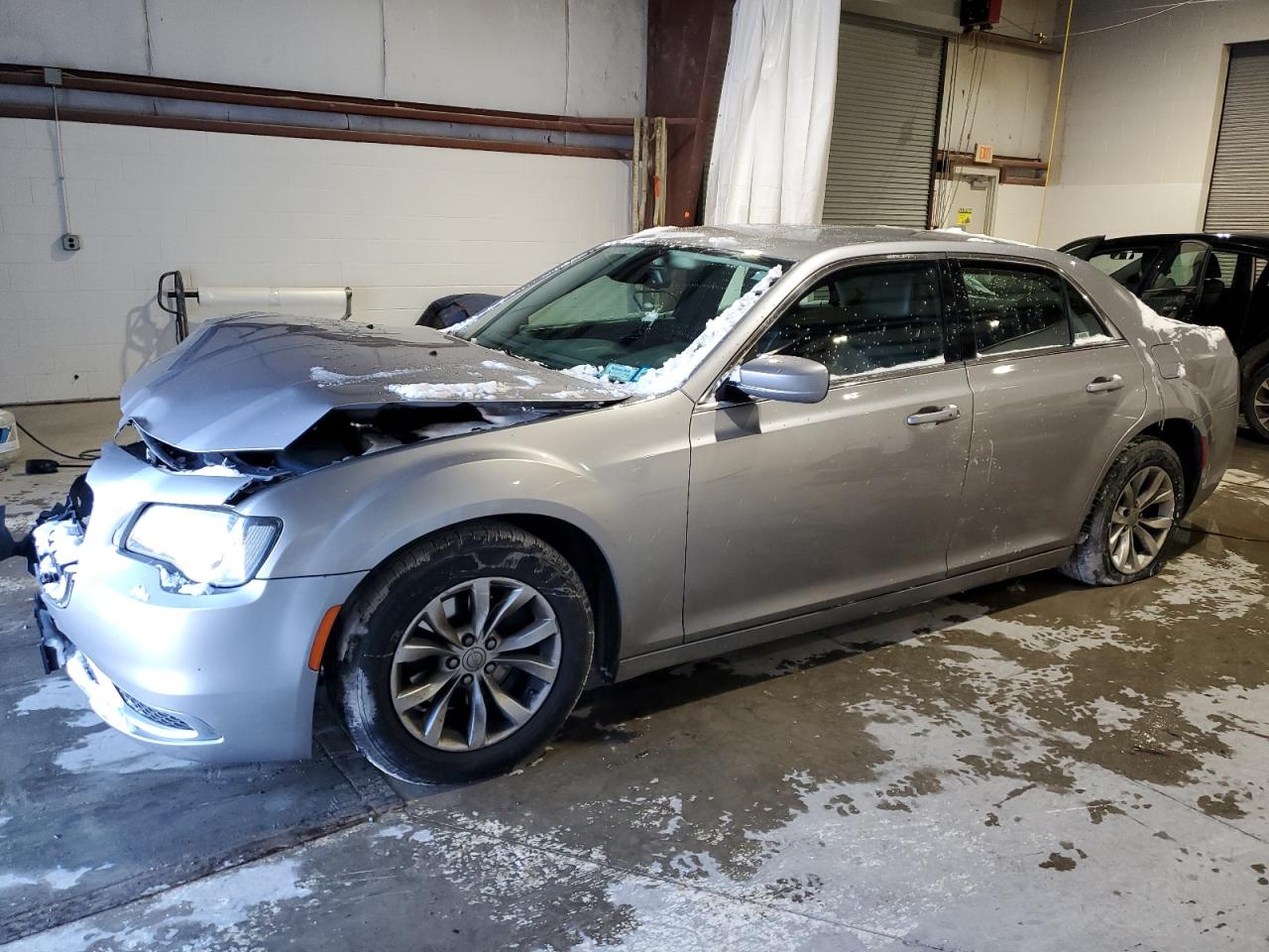 2015 CHRYSLER 300