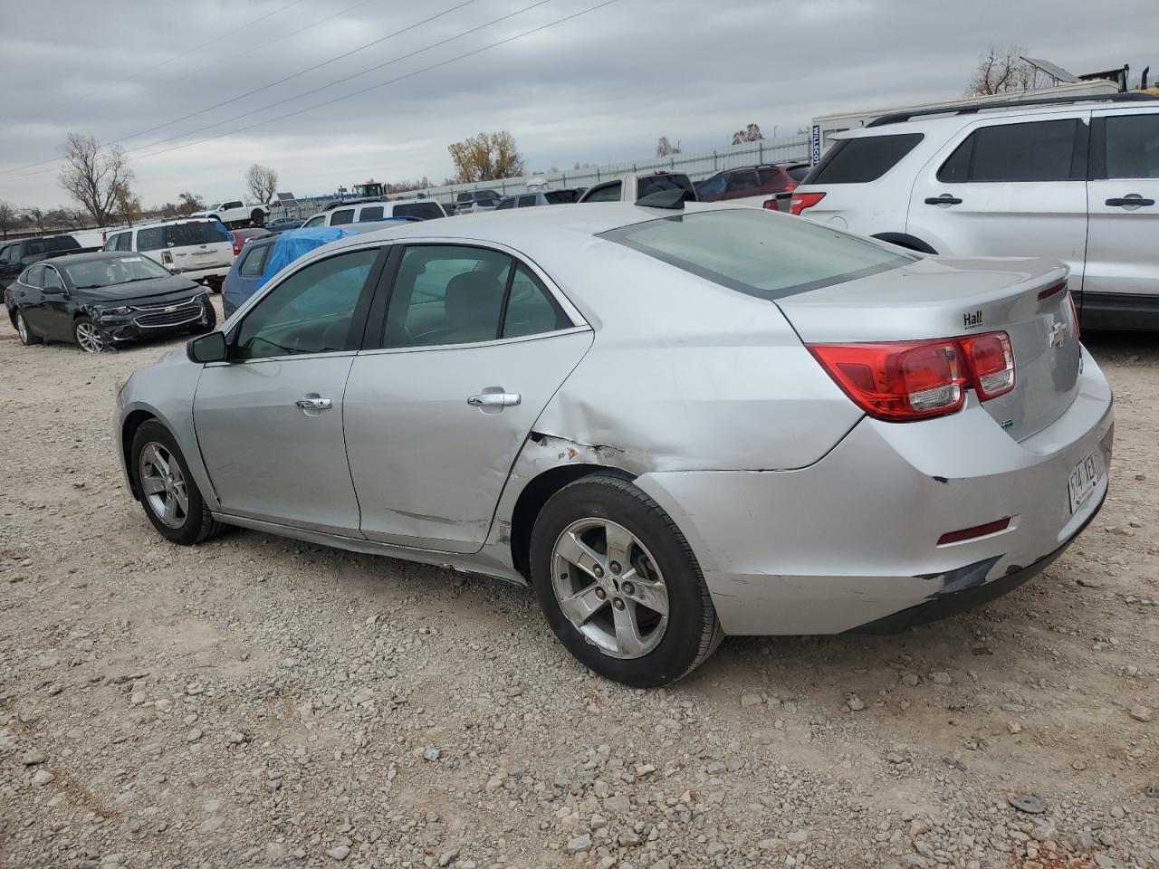 VIN 1G11B5SLXFF197521 2015 CHEVROLET MALIBU no.2