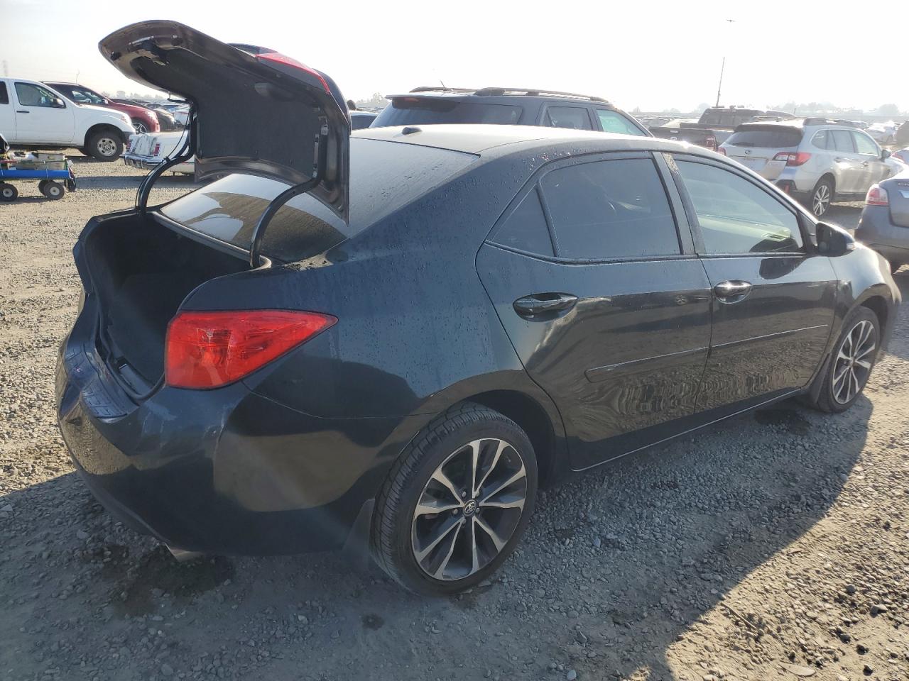2018 Toyota Corolla - Image 3