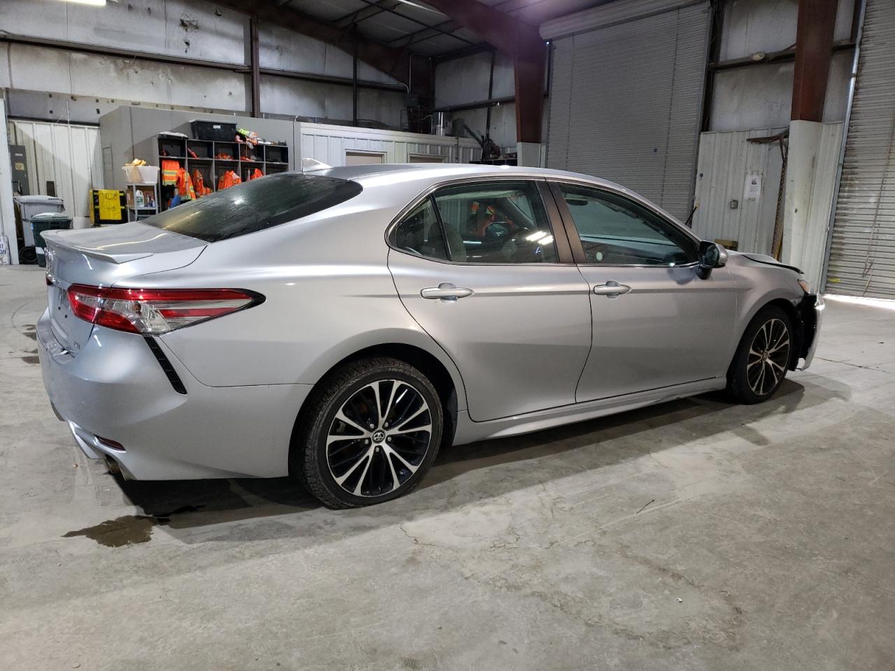 VIN 4T1B11HK7KU782144 2019 TOYOTA CAMRY no.3