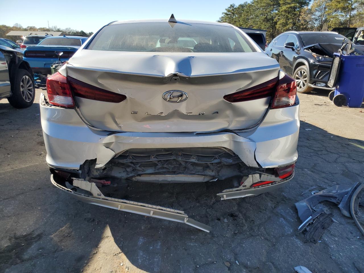 VIN 5NPD84LF7KH415503 2019 HYUNDAI ELANTRA no.6