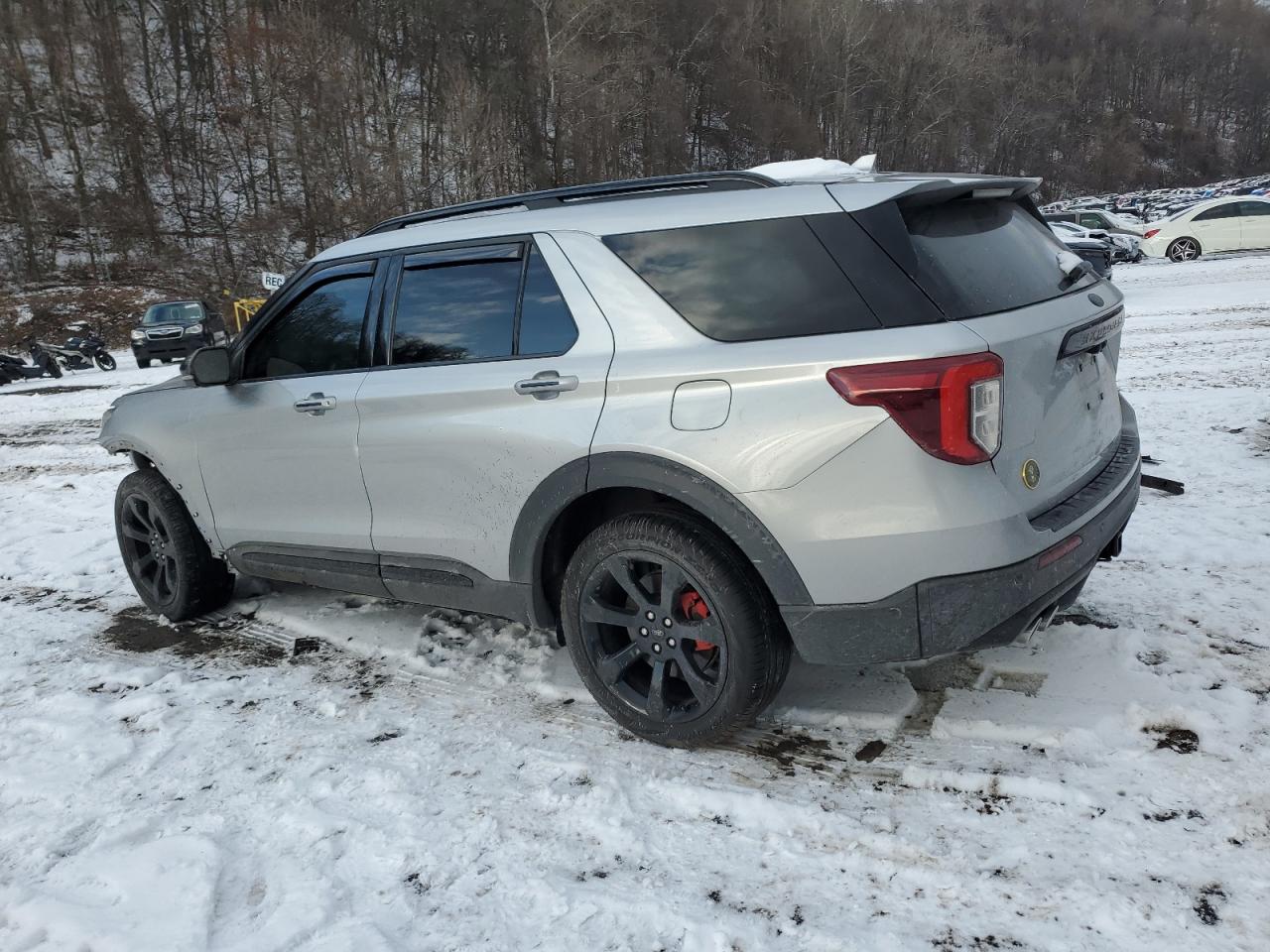2020 Ford Explorer - Image 2