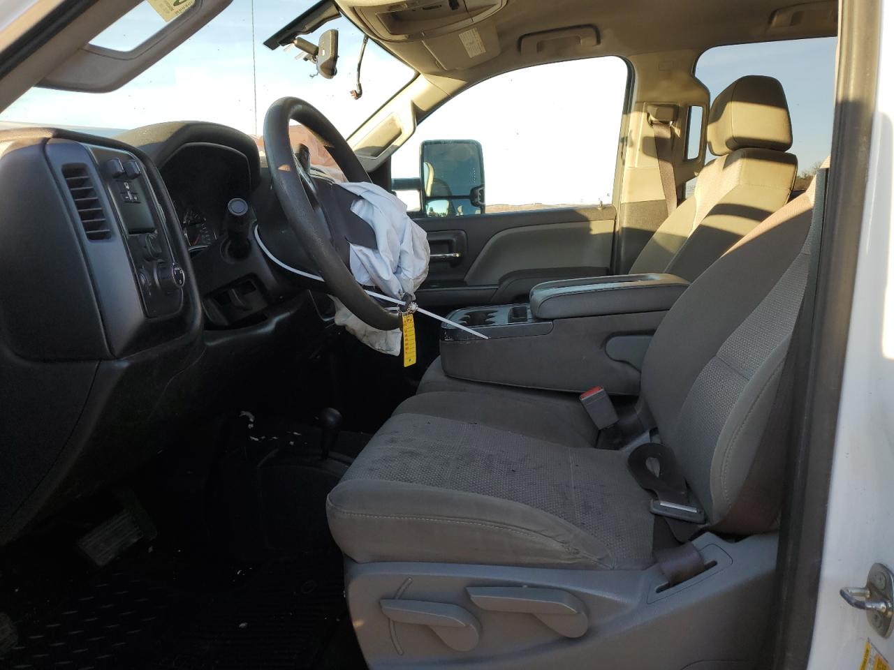 2017 Chevrolet Silverado K2500 Heavy Duty VIN: 1GC1KUEGXHF150945 Lot: 86155734