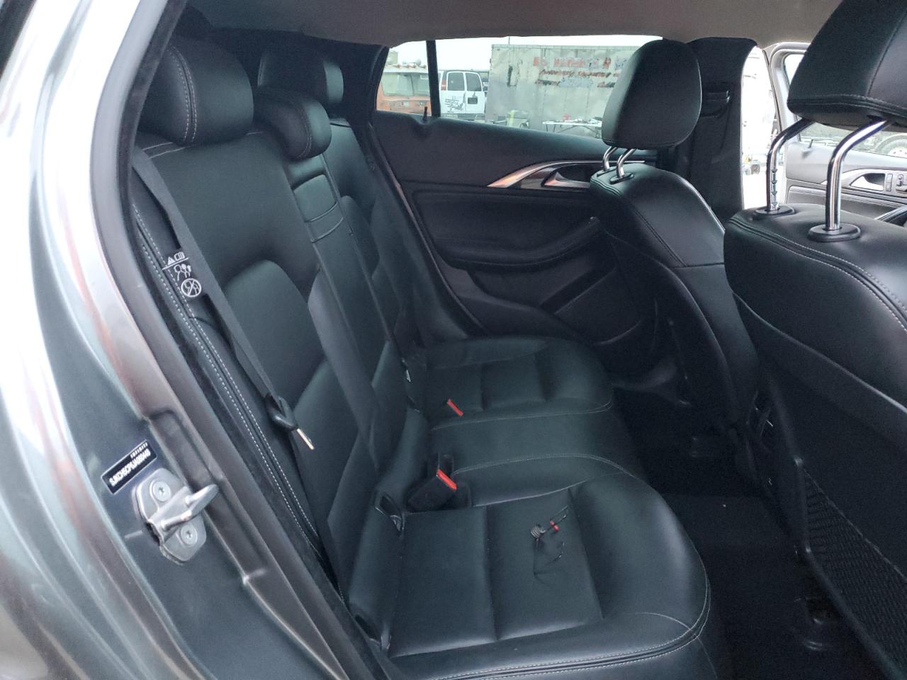 2018 Infiniti QX30 - Image 10