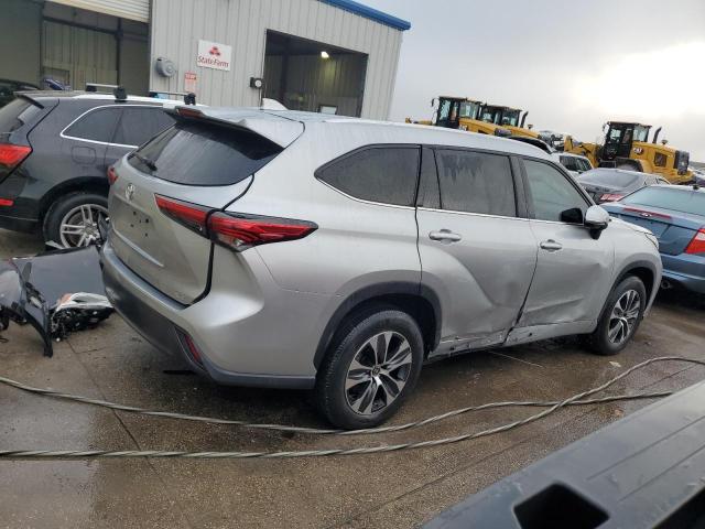  TOYOTA HIGHLANDER 2022 Silver