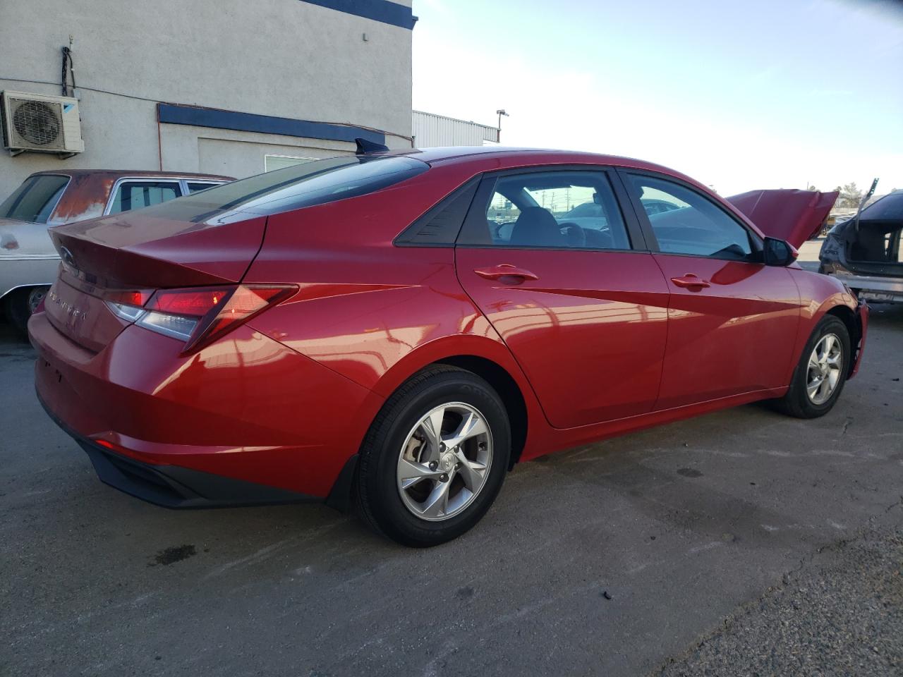 2023 Hyundai Elantra - Image 3