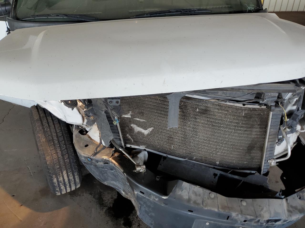 2018 Chevrolet Express - Image 13