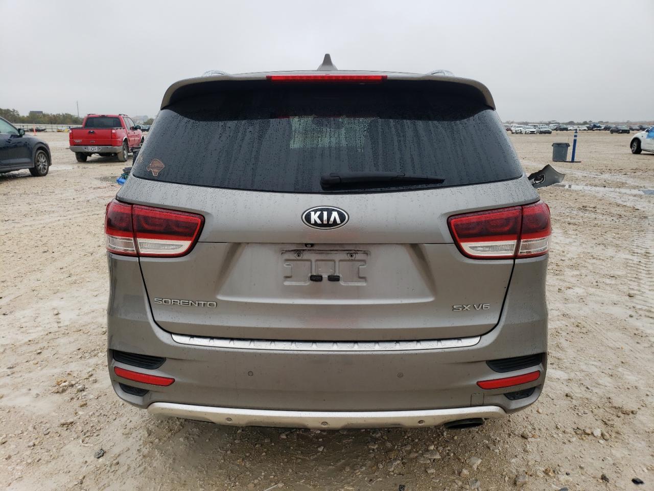 VIN 5XYPK4A59GG043329 2016 KIA SORENTO no.6