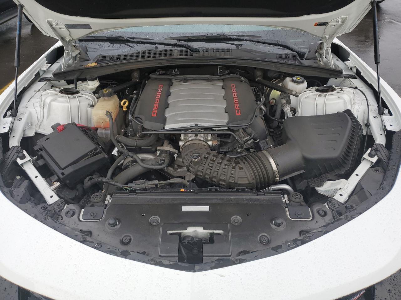 2021 Chevrolet Camaro - Image 11