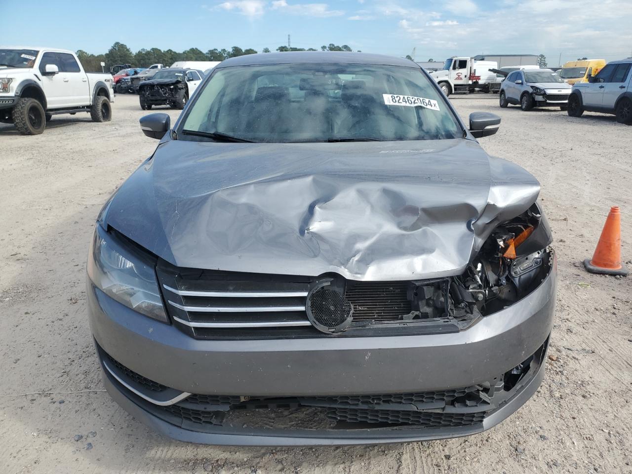 VIN 1VWBP7A30DC035726 2013 VOLKSWAGEN PASSAT no.5