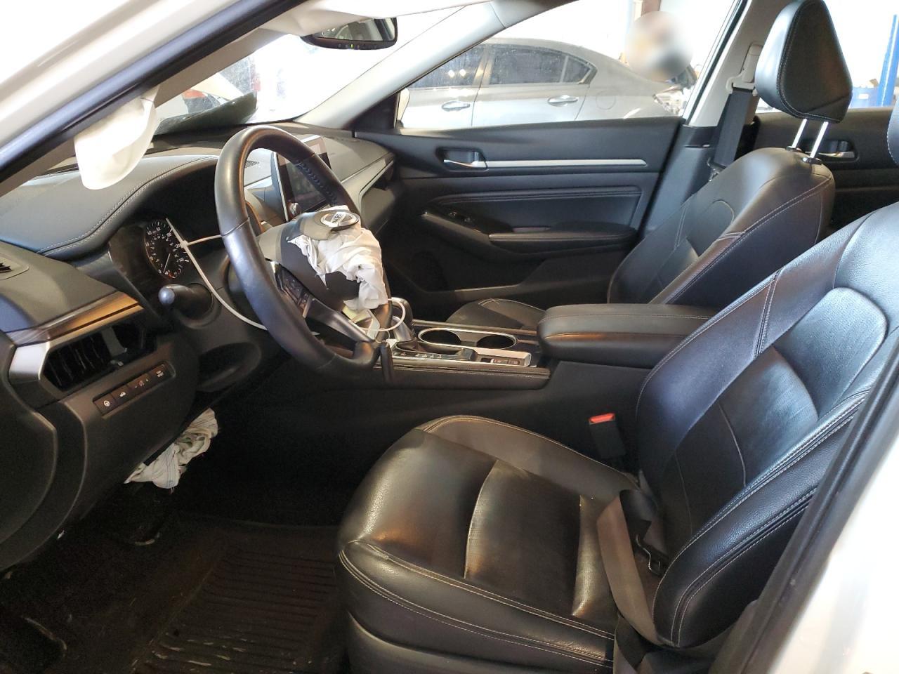 2020 Nissan Altima - Image 7