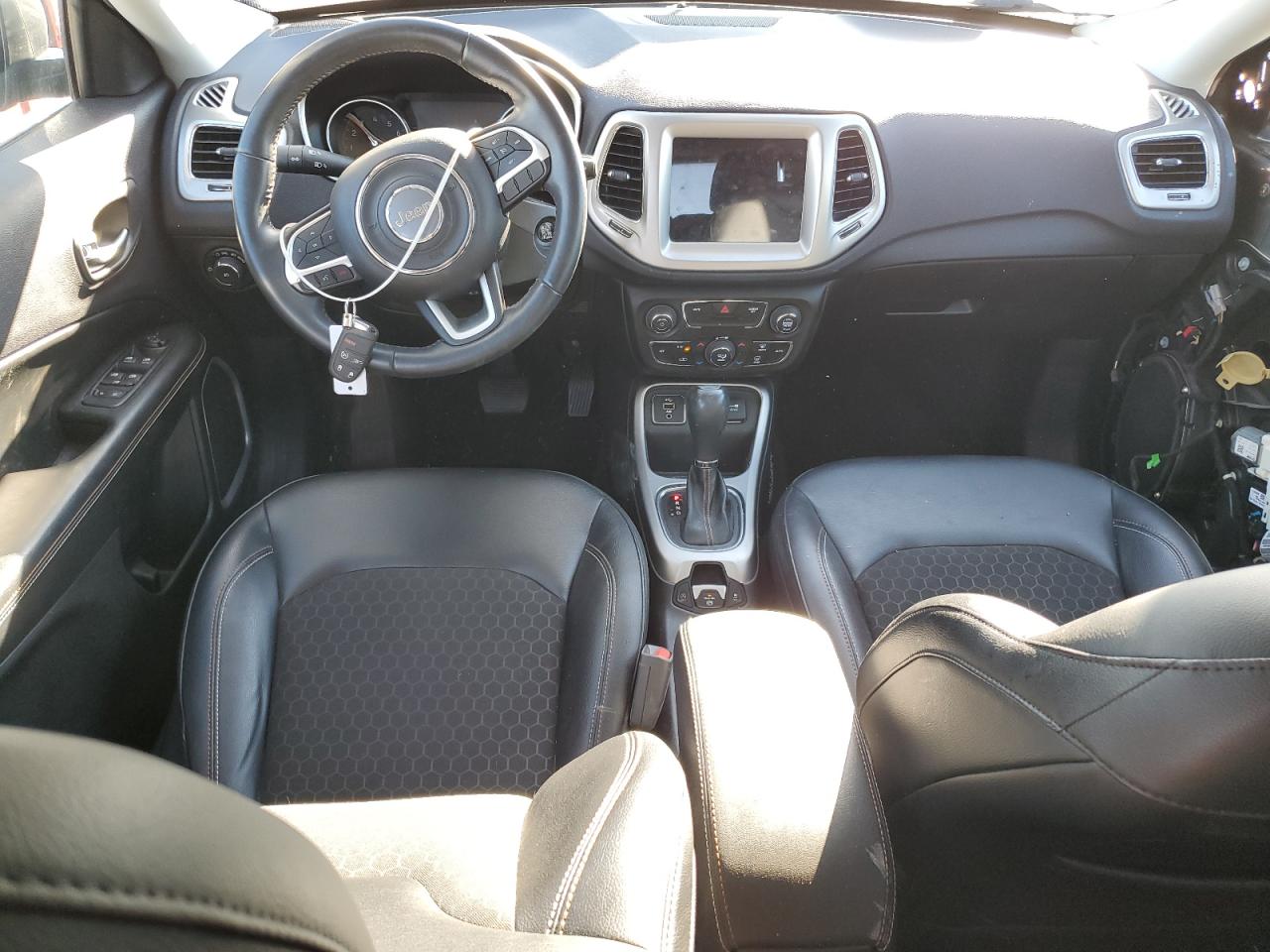 2018 Jeep Compass - Image 8