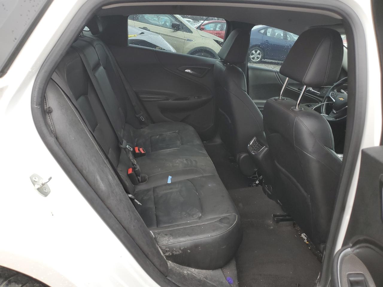 1G1ZD5ST0JF157129 CHEVROLET MALIBU 2018
