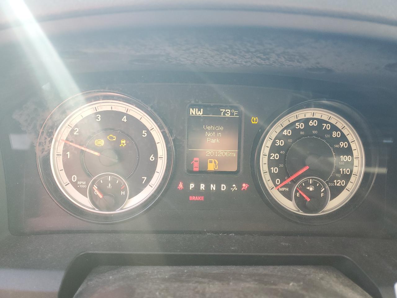 2014 RAM 1500 - Image 9