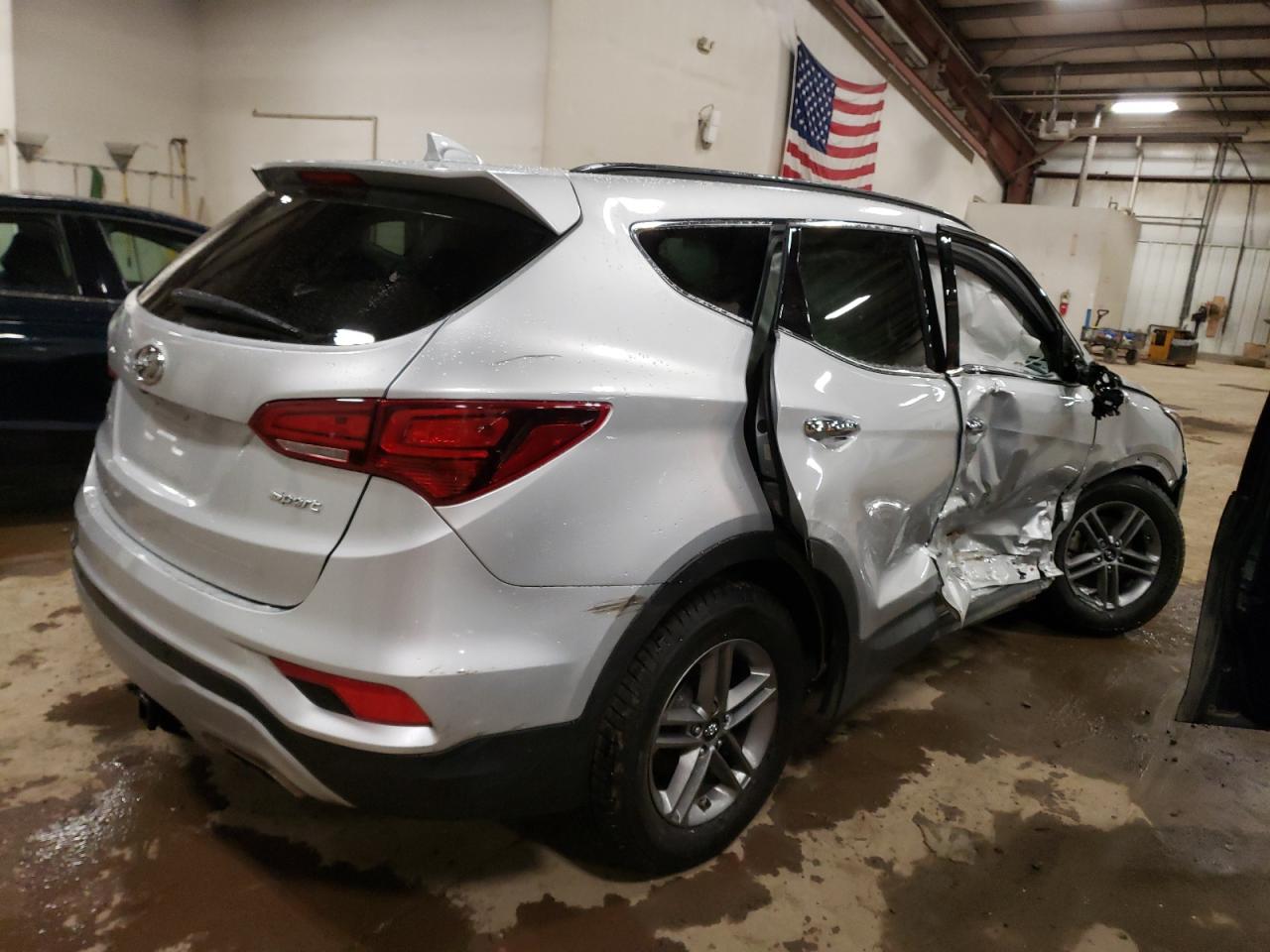 VIN 5XYZUDLB0HG410769 2017 HYUNDAI SANTA FE no.3