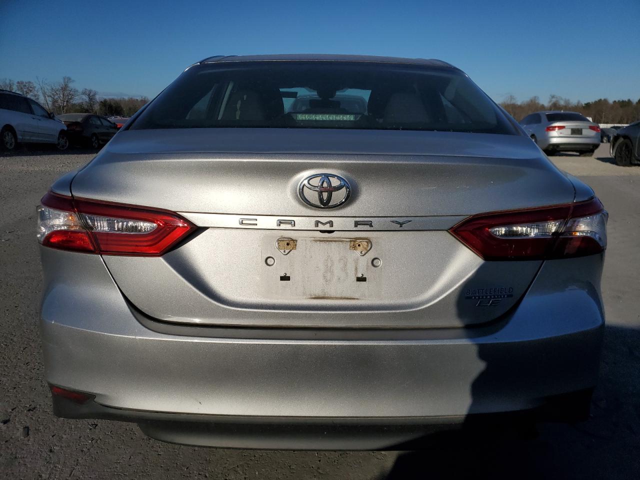 VIN 4T1B11HK1JU675914 2018 TOYOTA CAMRY no.6