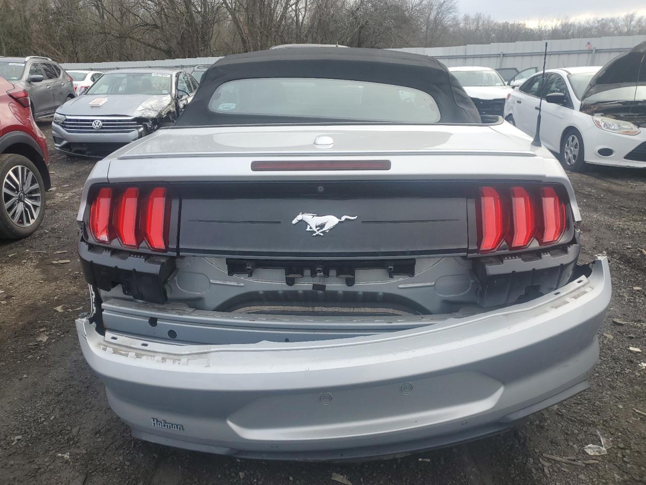 2019 Ford Mustang - Image 6