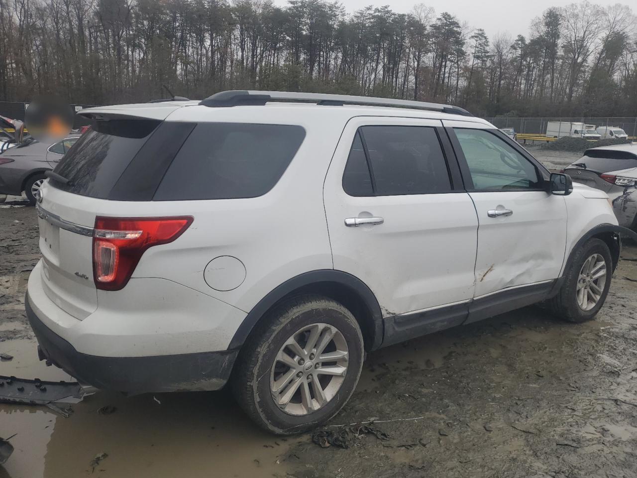 2014 Ford Explorer - Image 3