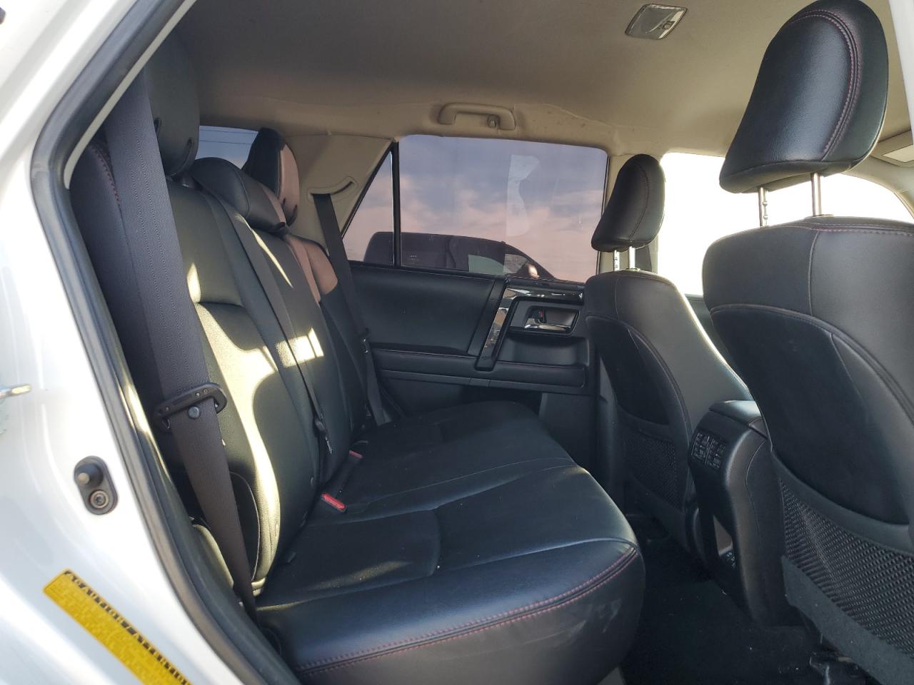 2021 Toyota 4Runner - Image 11