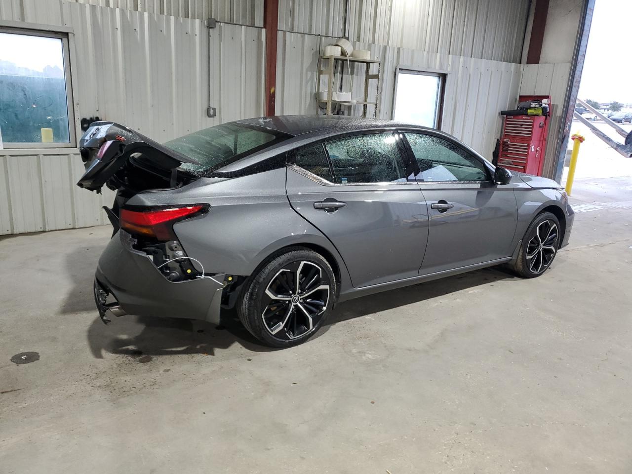 2024 Nissan Altima - Image 3