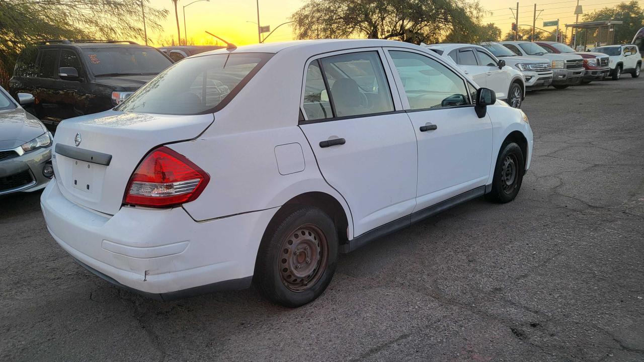 2010 Nissan Versa - Image 4