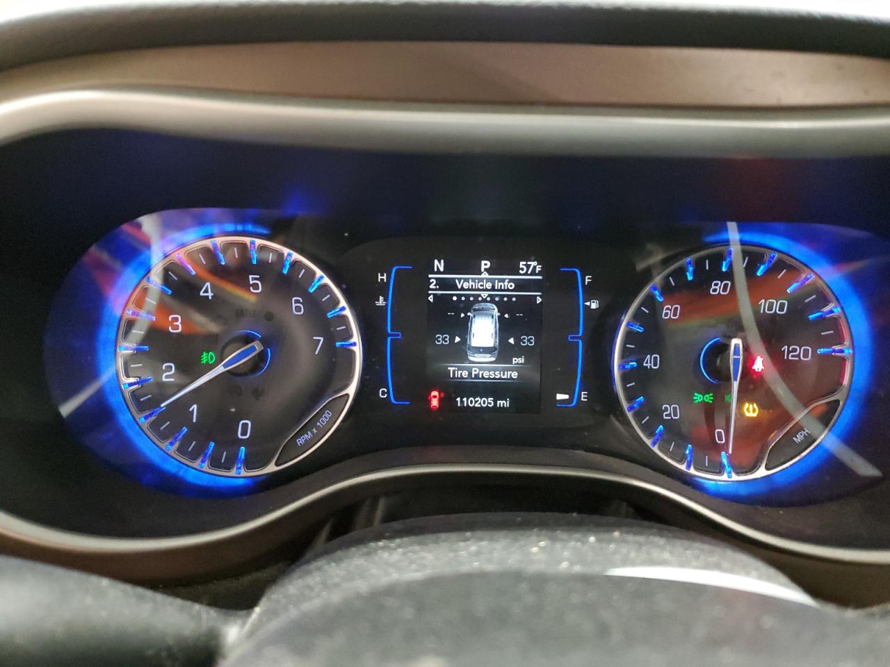 2019 Chrysler Pacifica - Image 9