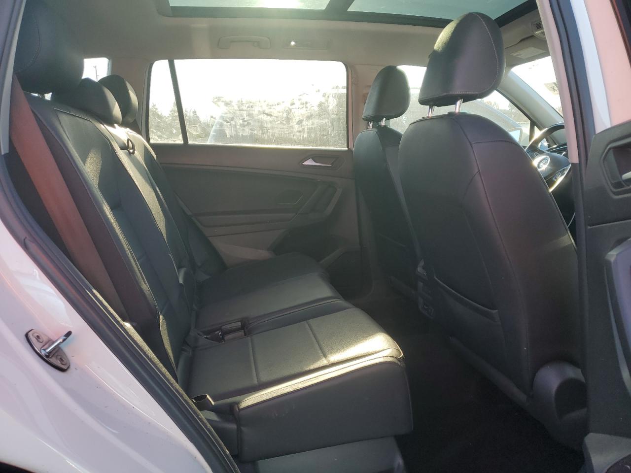2019 Volkswagen Tiguan - Image 11