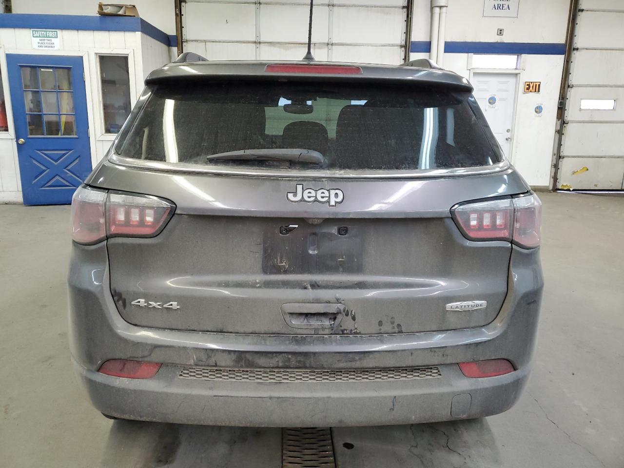 VIN 3C4NJDBB6HT664746 2017 JEEP COMPASS no.6